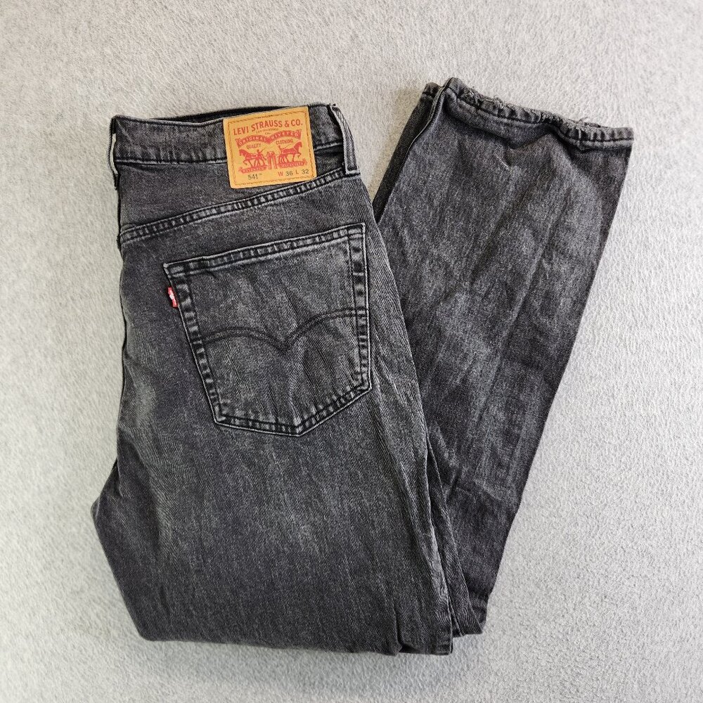 Levis Jeans Mens 36x32 Black 541 Gray Wash Loose Relaxed Fit Tapered Straight